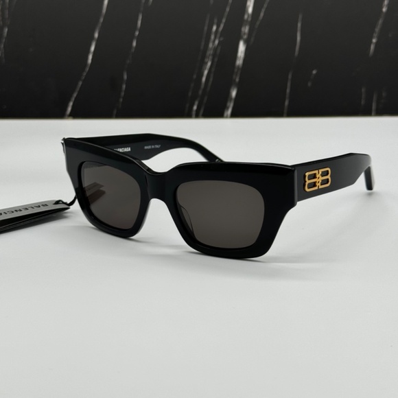 NEW BB0234S 001 BALENCIAGA SQUARE BLACK WOMEN SUNGLASSES - Picture 1 of 11